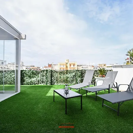 Pensión Newhouse Cavour Deluxe 3*