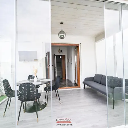 Newhouse Cavour Deluxe Pensión 3*
