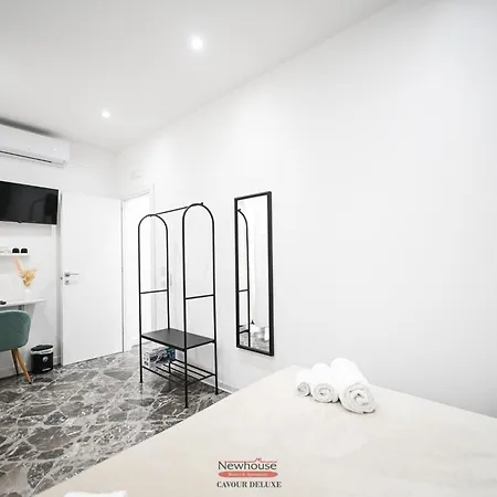Newhouse Cavour Deluxe Gæstehus 3*